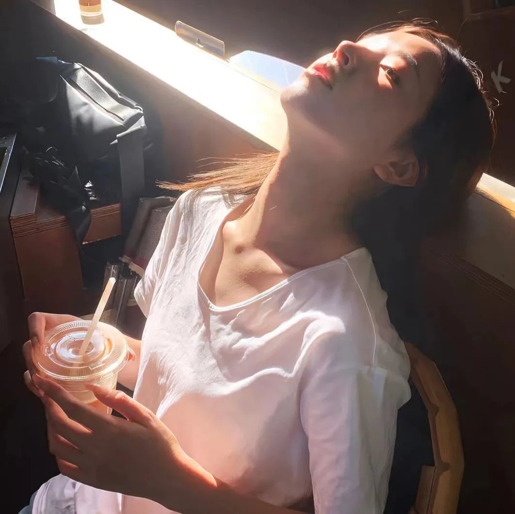 急诊男女泰版高清封面